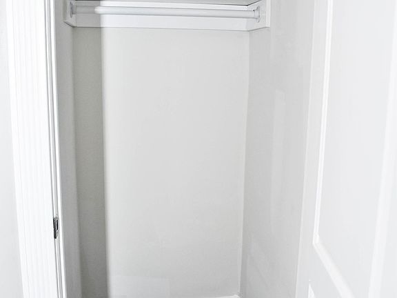 4th image of 5041 S Michigan Ave #2