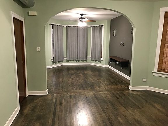 5th image of 3836 N Whipple St #1