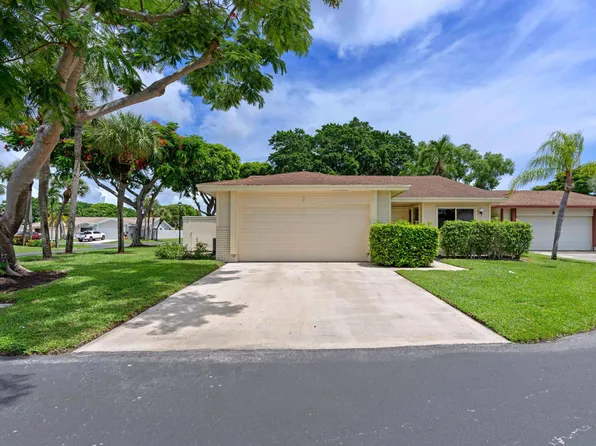 9 Danby Place, Boynton Beach, FL 33426