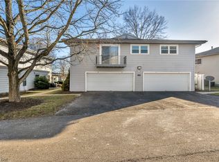 2436 Island Dr #26D, Uniontown, OH 44685