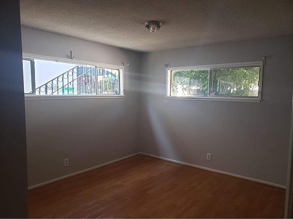 5th image of 2930 Graceland Way