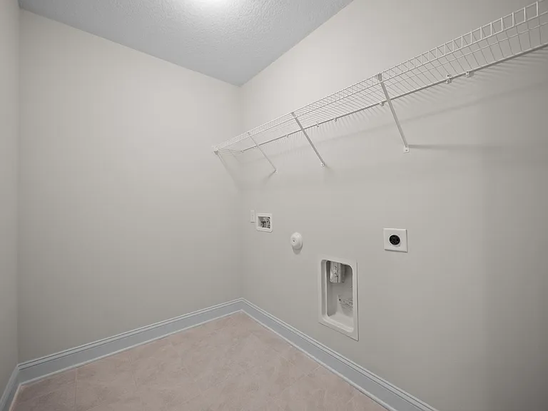 209 Verrazzano Ln — Photo 8