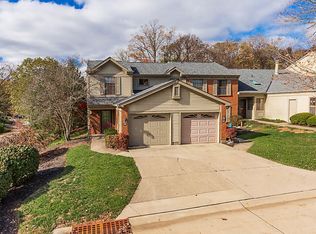 210 Cobblestone Ct, Newport, KY 41076