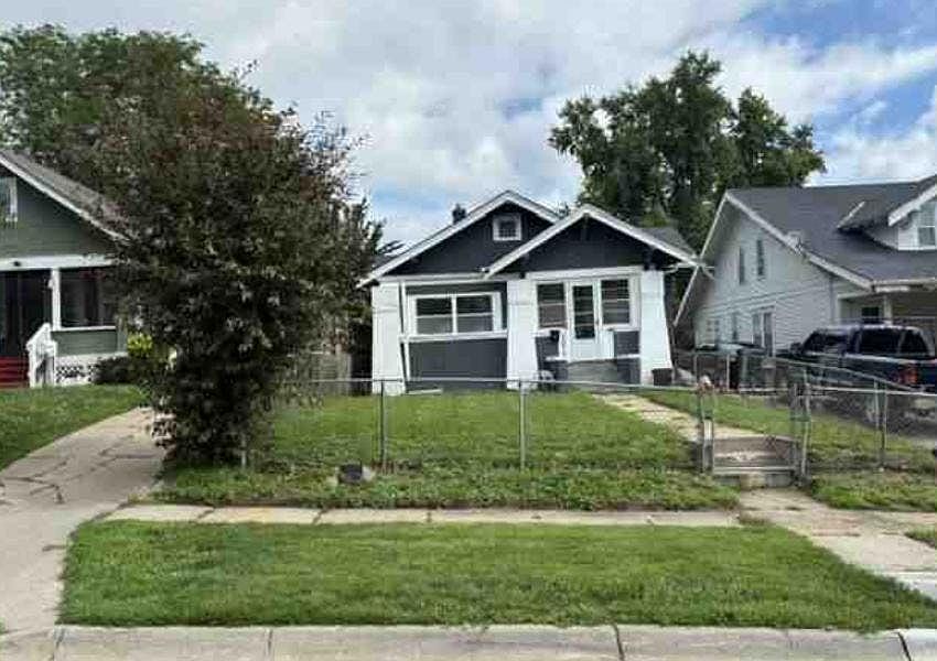1st image of 3024 Arcadia Ave