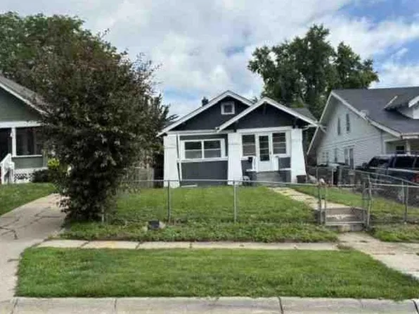 3024 Arcadia Ave, Omaha, NE 68111