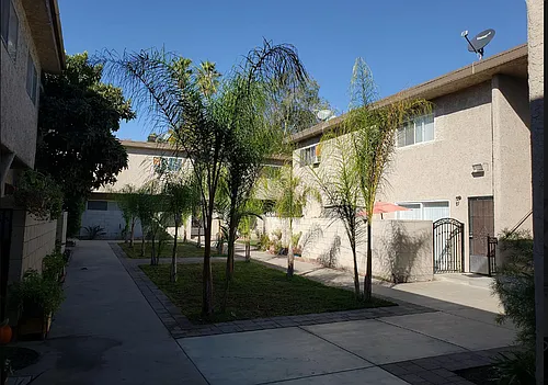 1485 N Garfield Ave Photo 1