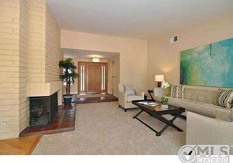 5th image of 888 Blue Spring Dr