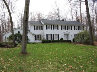 6 Woods Hole Ct, Pittsford, NY 14534
