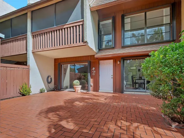 6917 SW 115th Pl APT F, Miami, FL 33173