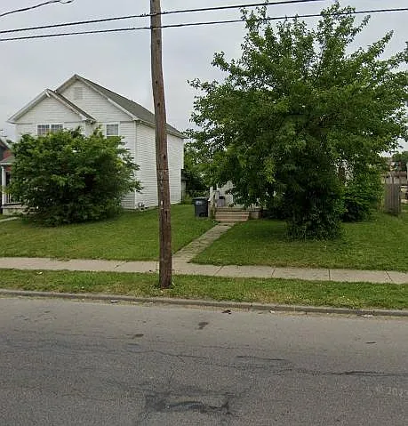 3 bed, 1.5 bath, 1400 sqft, $1,500 — Photo 3