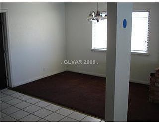 2nd image of 709 N Torrey Pines Dr