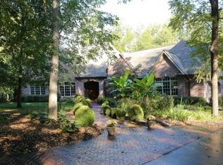 3860 Carleton Dr, Lexington, KY 40510