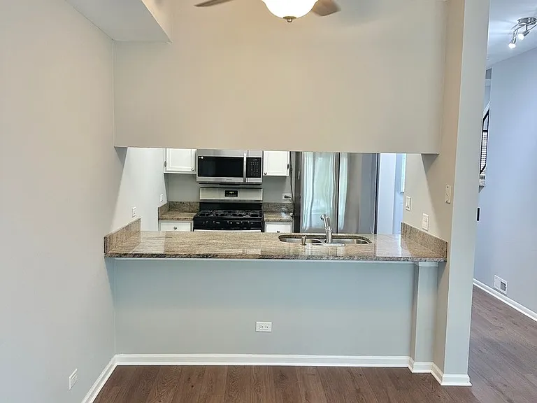 1132 Regency Ct — Photo 7