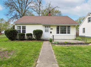 1309 S 14th St, Mattoon, IL 61938