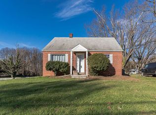 1132 Reston Ave, Herndon, VA 20170