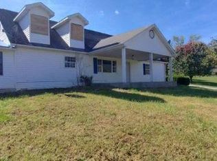 181 Sunshine Hill Dr, Ewing, VA 24248