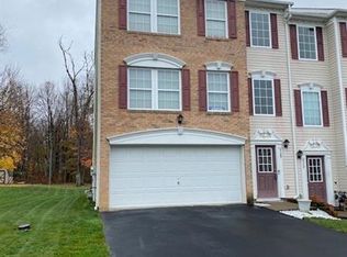 928 Talon Ct, Leechburg, PA 15656