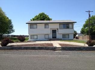 805 S Pine Ave, Warden, WA 98857
