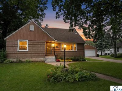 726 Garfield Ave, North Mankato, MN, 56003