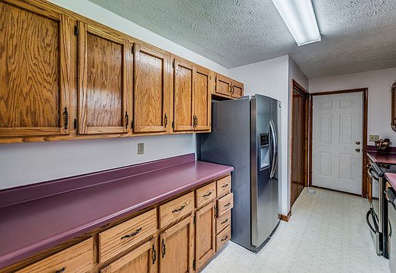 5th image of 2423 Oak Park Dr