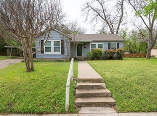 907 Anderson St, Denton, TX 76201