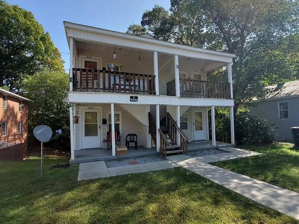 1427 Clark Ave #1427