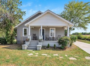 550 Farrs Bridge Rd, Greenville, SC 29611