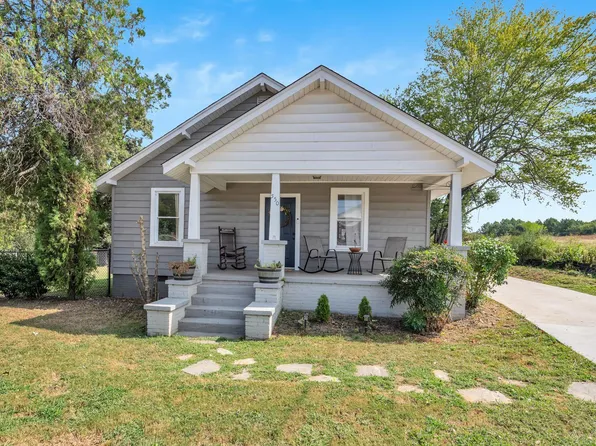 550 Farrs Bridge Rd, Greenville, SC 29611
