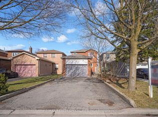 9 Wayne Nicol Dr, Brampton, ON L6X 3Y5