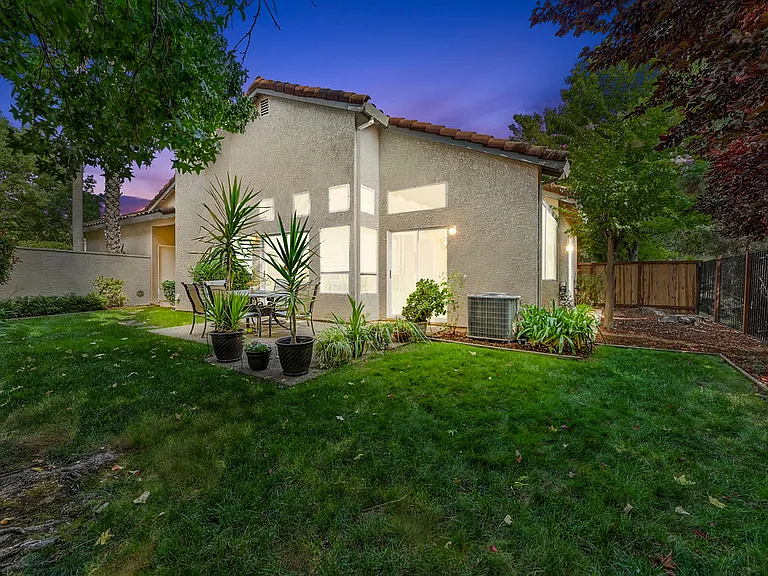 5537 Cabrillo Way — Photo 30