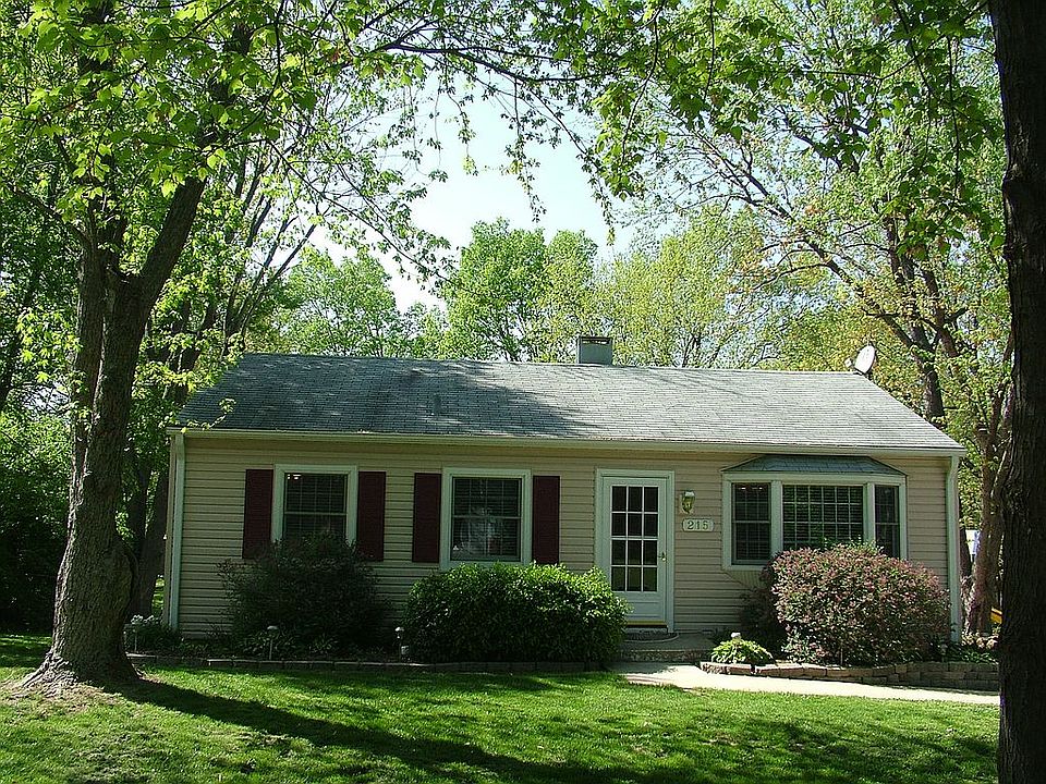1st image of 215 Hillsdale Dr