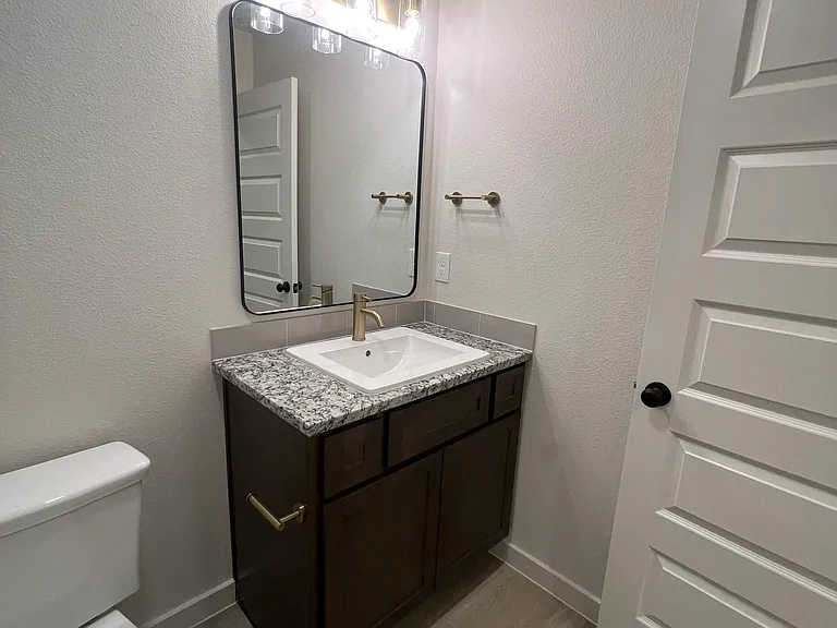 13815 Gary Ave — Photo 12
