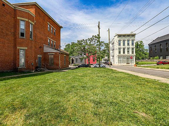 5th image of 1816 Baymiller St