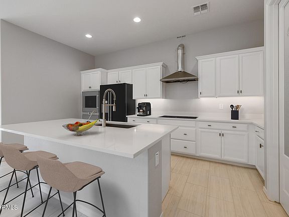 4th image of 23121 E Carriage Way Way