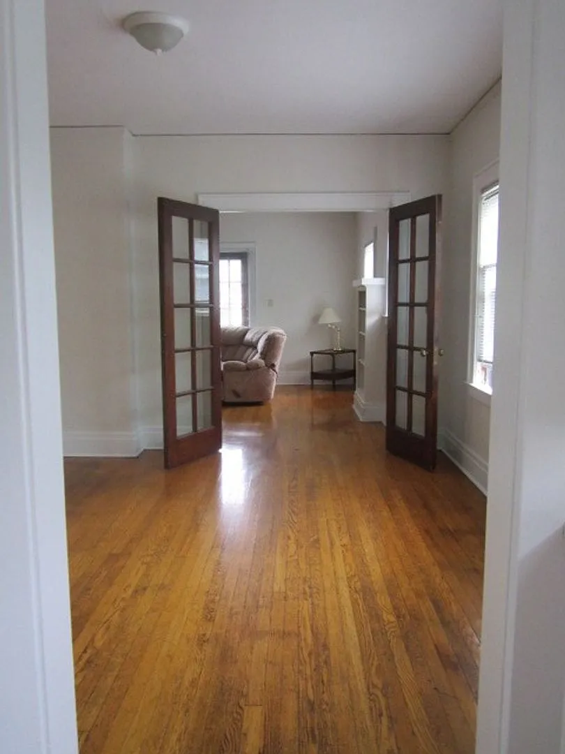 622-24 Euclid Avenue — Photo 3