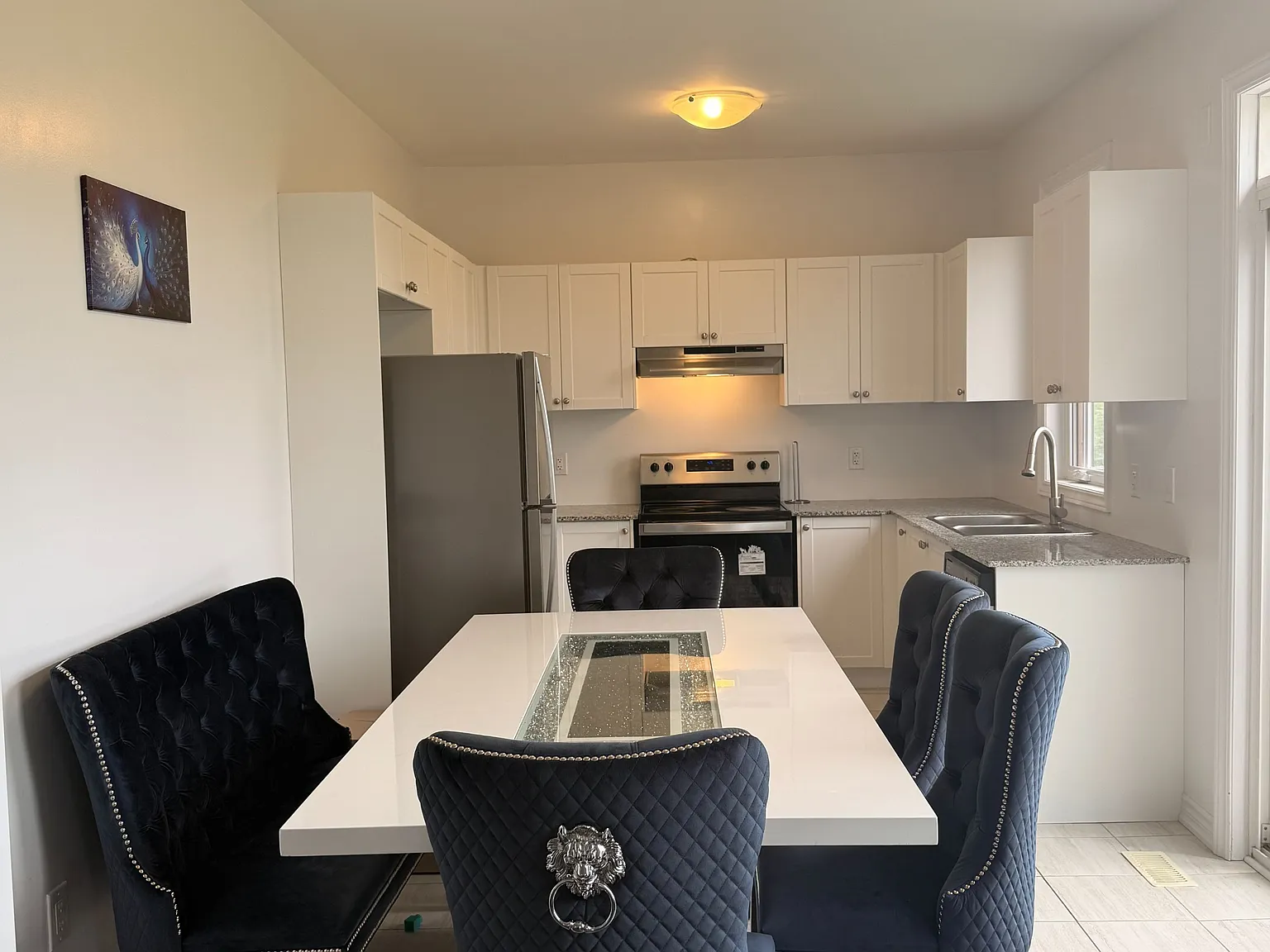 3 bed, $2,400 — Photo 2
