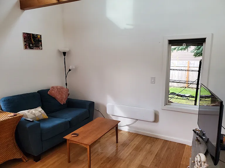6225 NE Emerson St #B — Photo 8