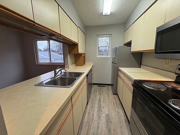 4th image of 1632 19th St #C