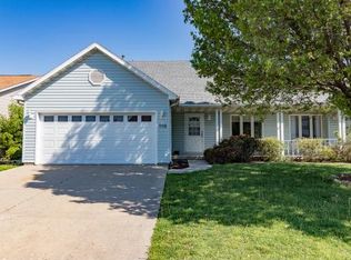 108 Arbor Ln, Mattoon, IL 61938