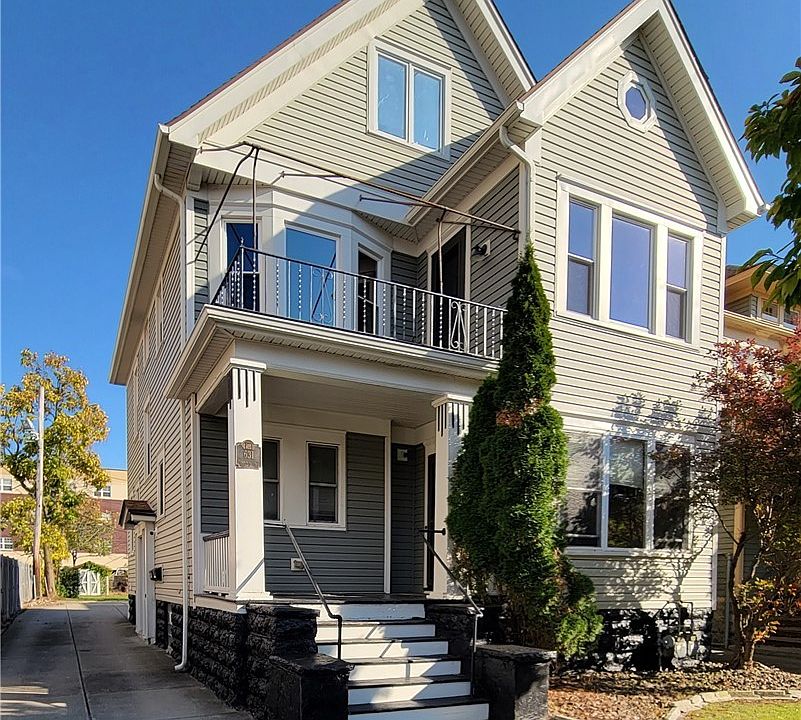 1st image of 631 Parkside Ave