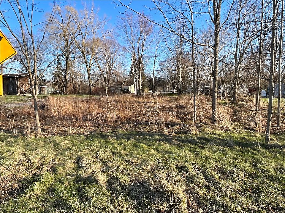 1st image of 3244 W Lake Rd #7