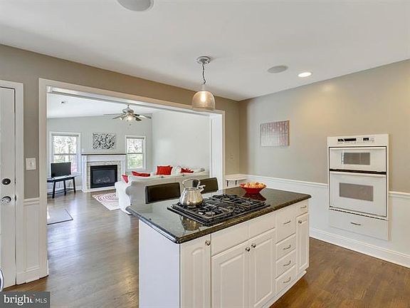 3rd image of 1532 Forest Villa Ln
