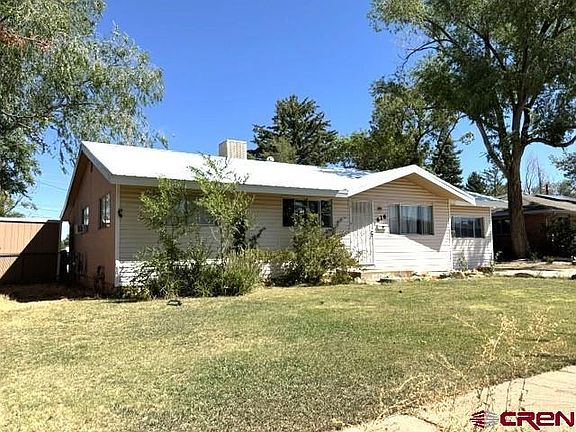 2nd image of 616 Alameda Drive