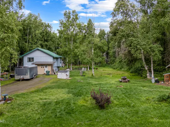 9871 W Bridle Ln, Wasilla, AK 99623