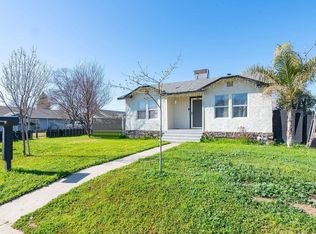 393 S Magnolia St, Woodlake, CA 93286