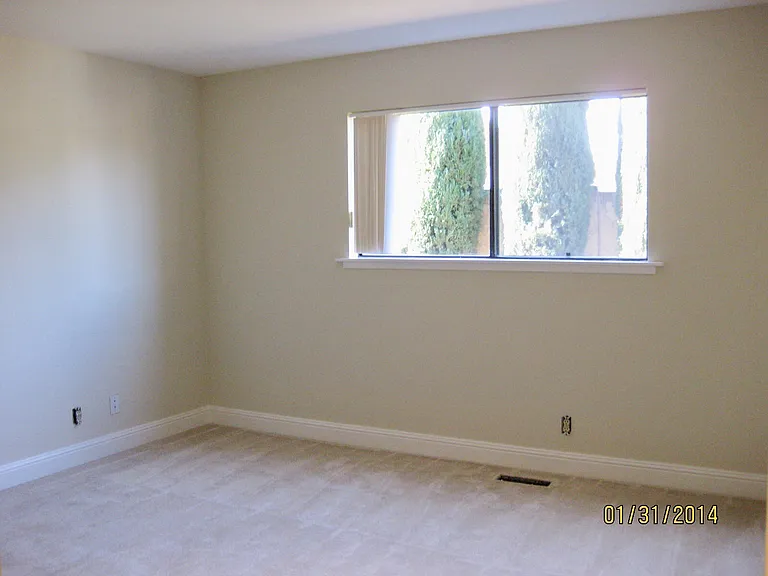 504 Hope Ter #2 — Photo 7