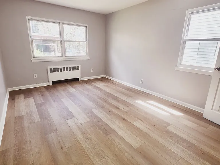 164 Stegman St #1B — Photo 8