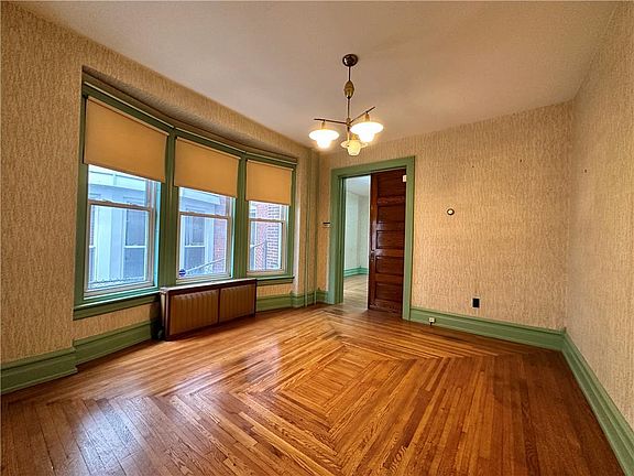 5th image of 1608 Chew St