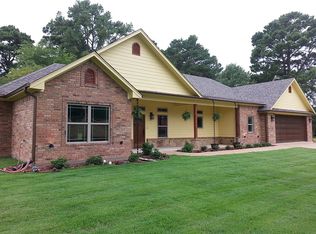 1104 Lincoln Dr, Longview, TX 75604