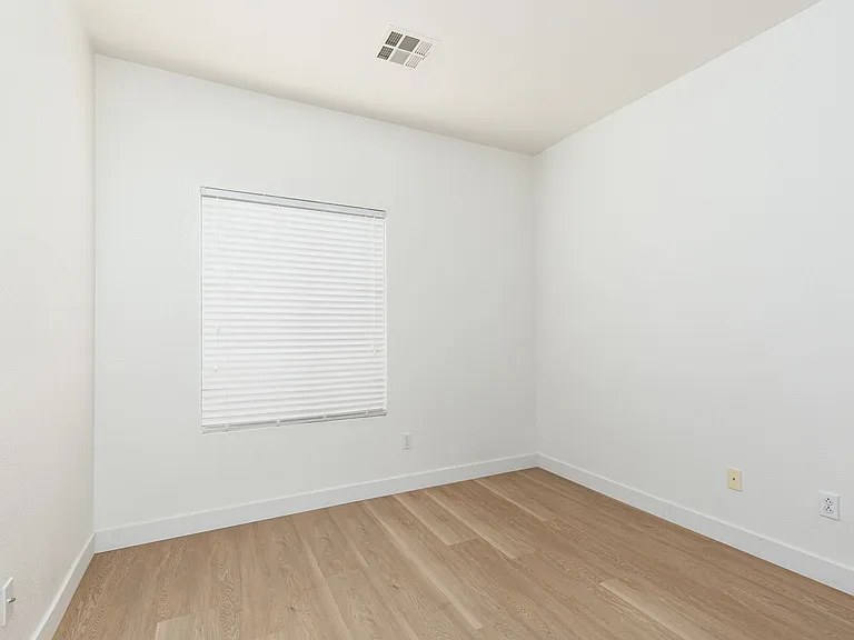 408 Madison Taylor Pl — Photo 10